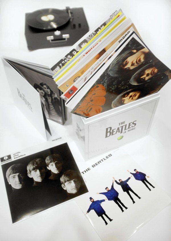 Mono Box