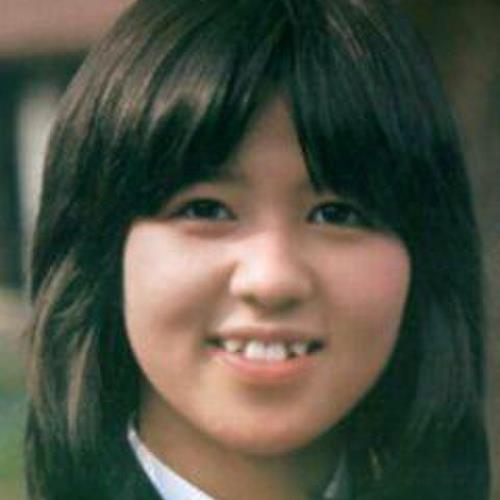 石野真子